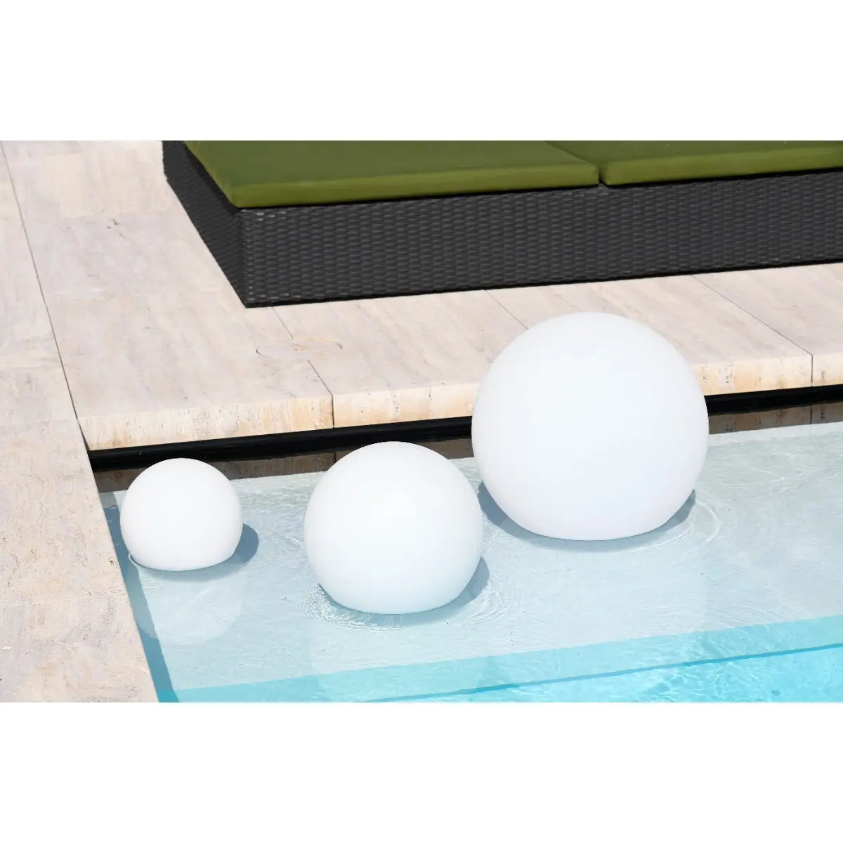 Ball - 25cm Desert River Rentals