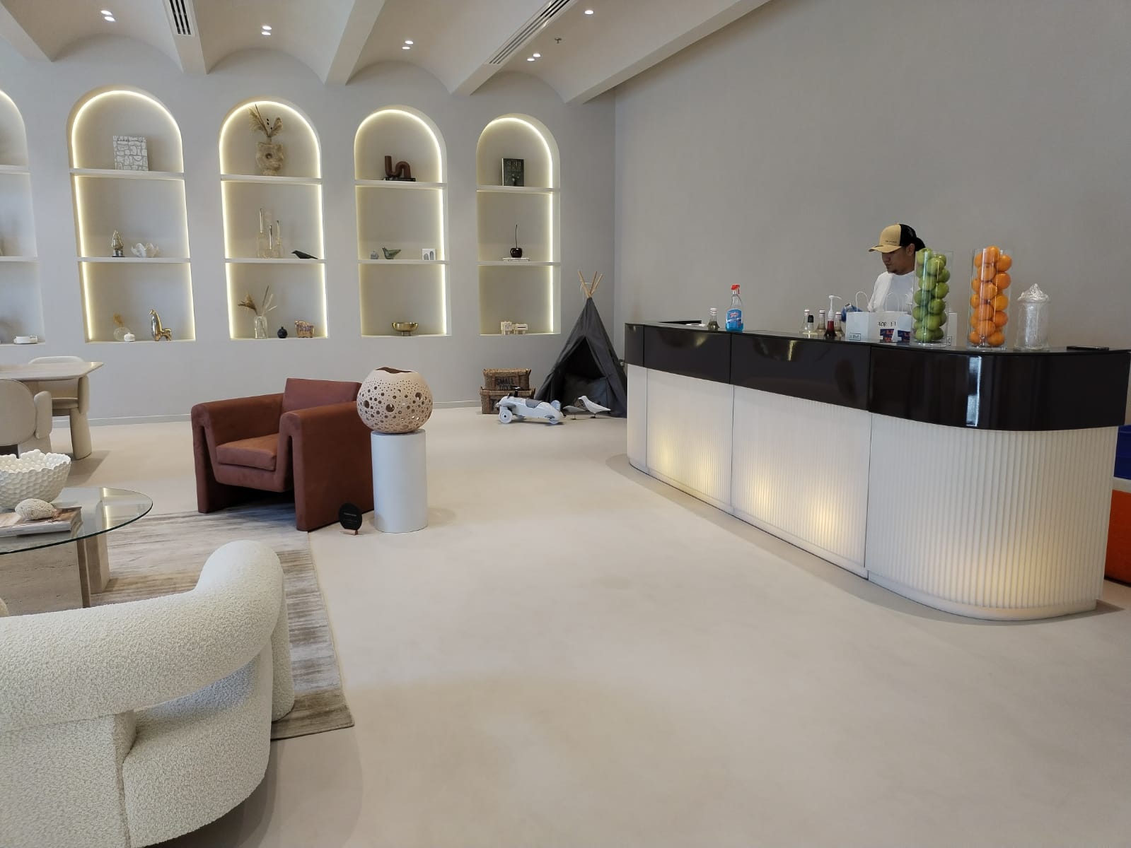 Bauhaus Straight Lit Bar Desert River Rentals