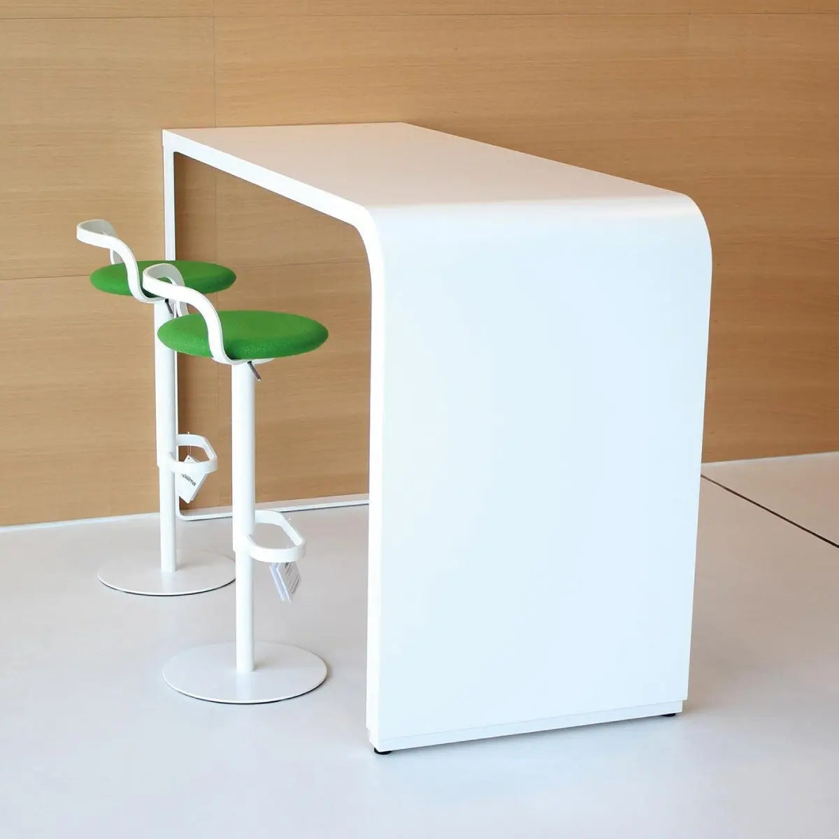 Brunch high single table Desert River Rentals