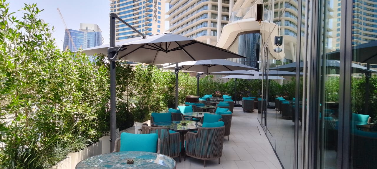 Deluxe Square Cantilever Parasol Desert River Rentals