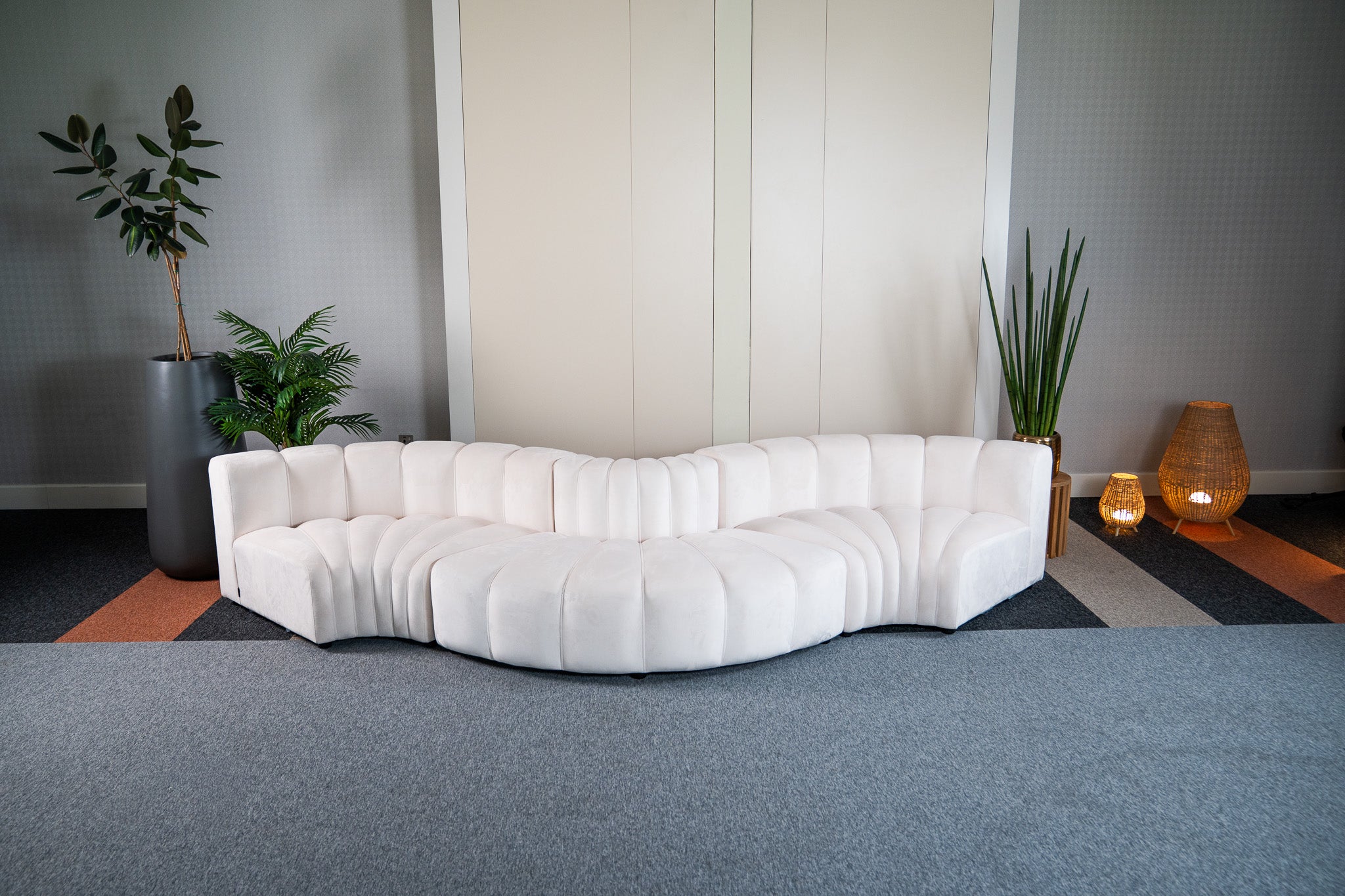 Cosmo Wave 4-seater (Vanilla White) Desert River Rentals