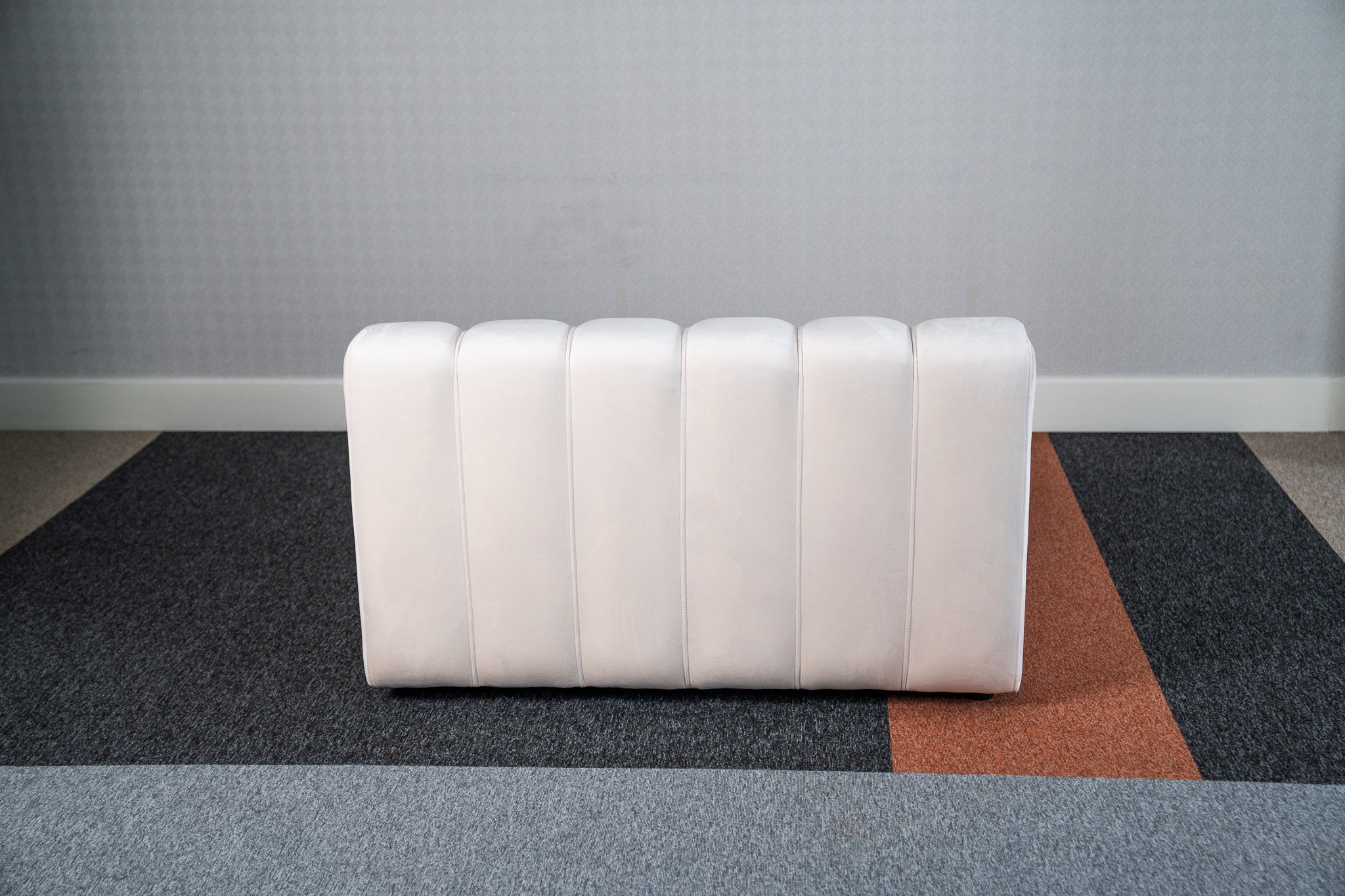 Cosmo Straight 2-seater (Vanilla White) Desert River Rentals