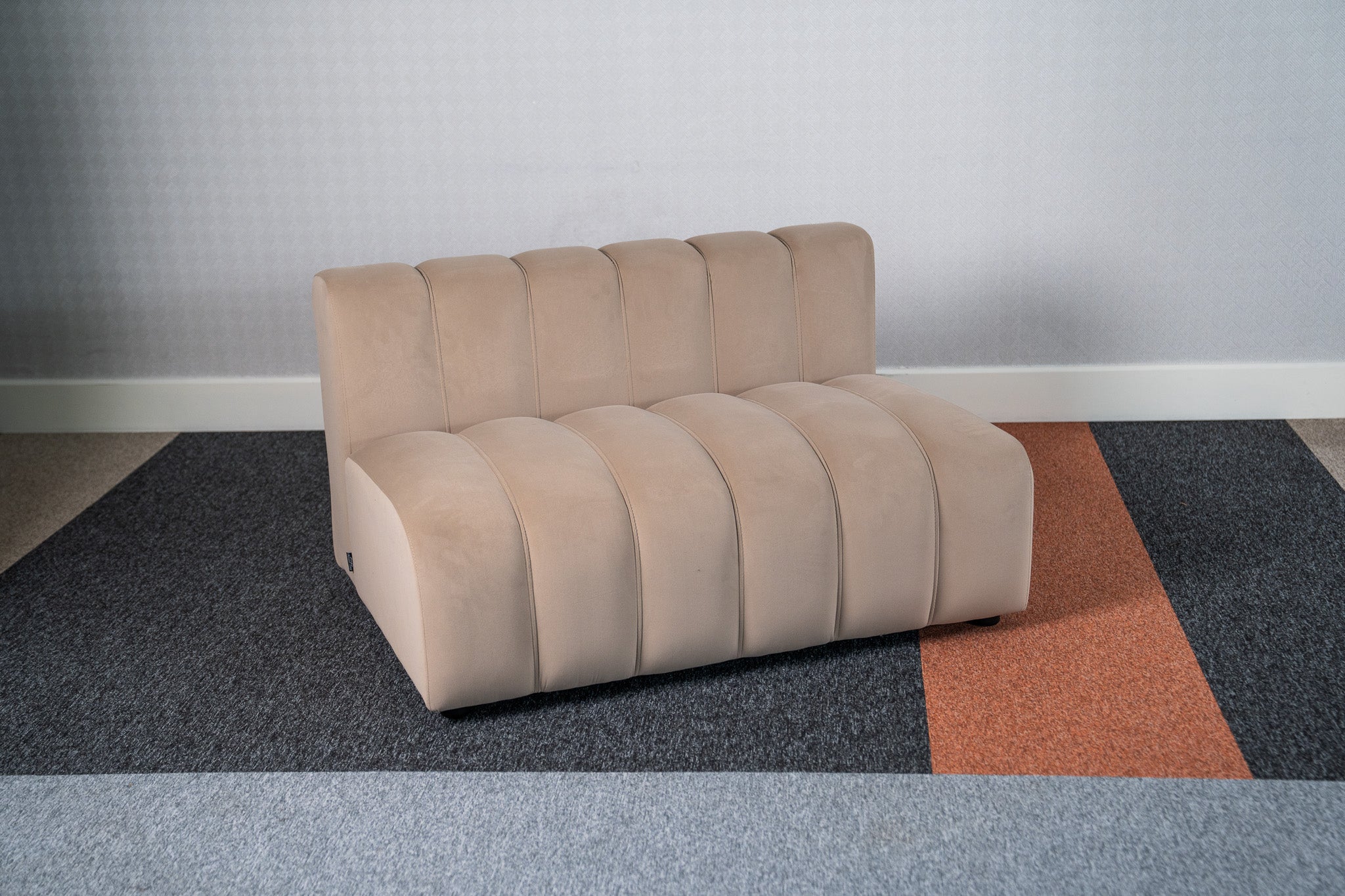 Cosmo Straight 2-seater (Nutmeg Beige) Desert River Rentals