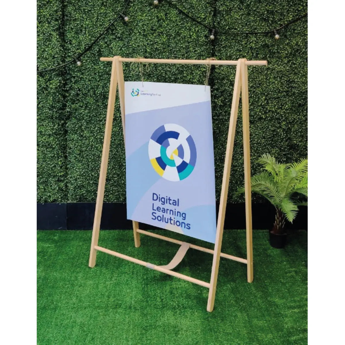 Doutzen clothes rack Desert River Rentals