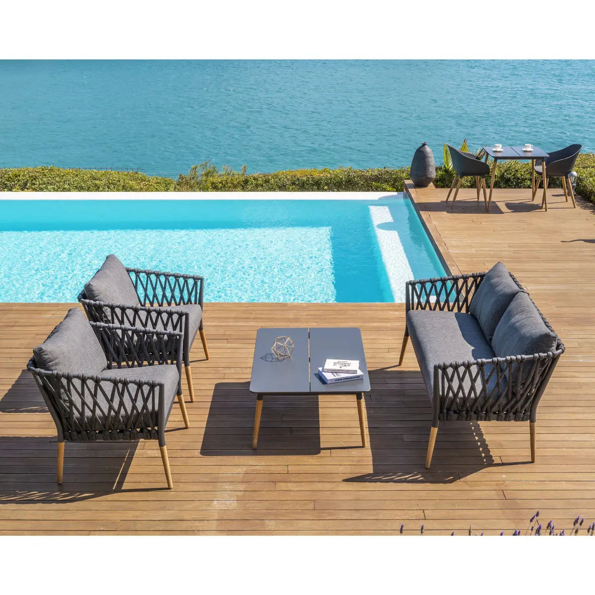 Ipanema 2-seater sofa Desert River Rentals