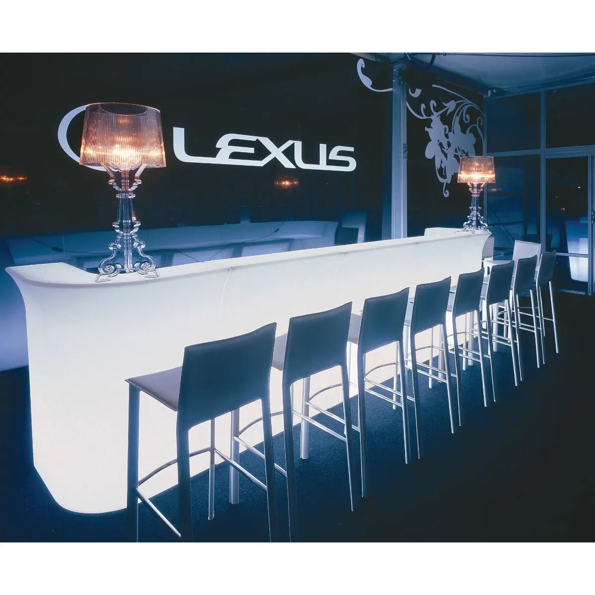 Jumbo bar corner Desert River Rentals