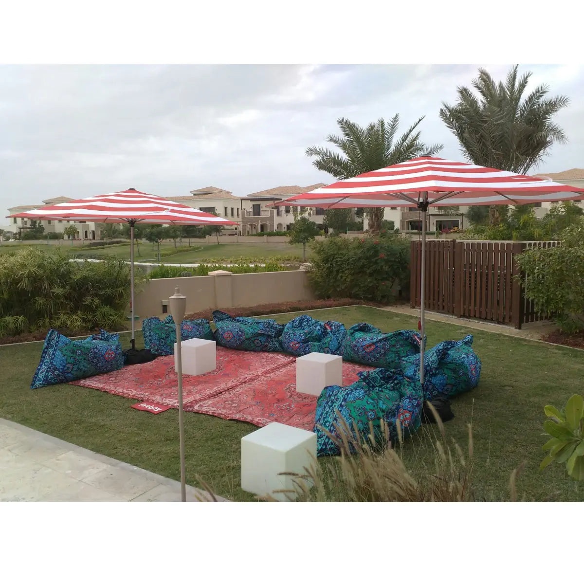 Picnic lounge red Desert River Rentals