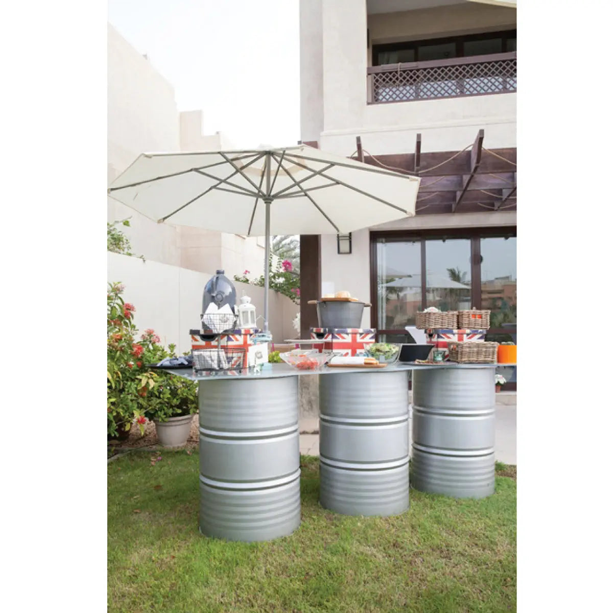 Teatro bianco parasol with base Desert River Rentals