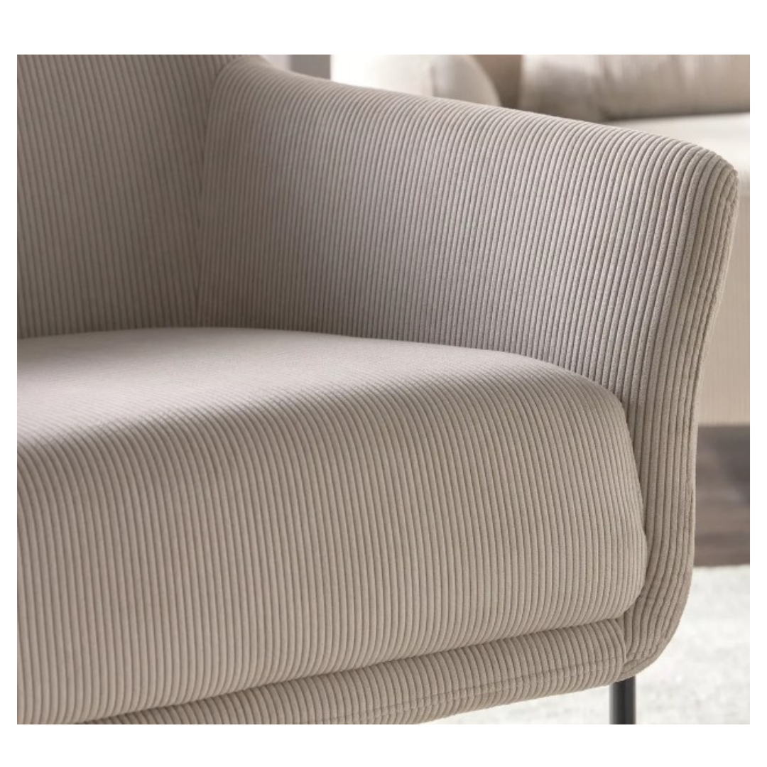 Du Roy Armchair DesertRiver.rentals