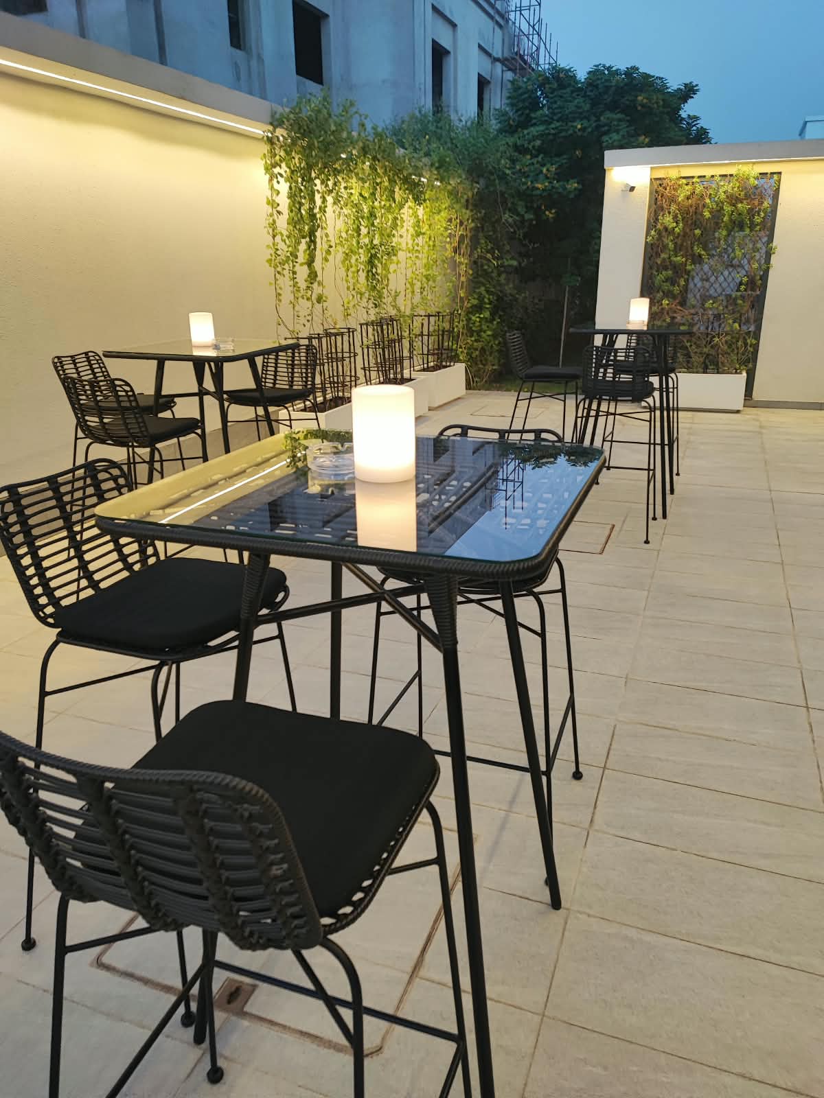 Palm Springs Cocktail Table (Black) Desert River Rentals