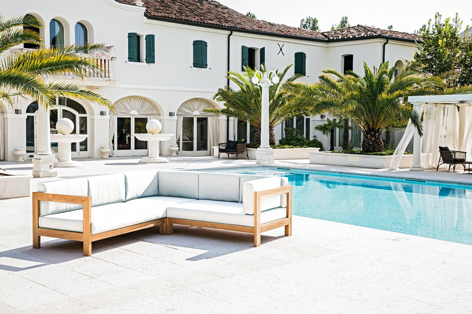 Bonaire L-shape 6 Seater Desert River Rentals