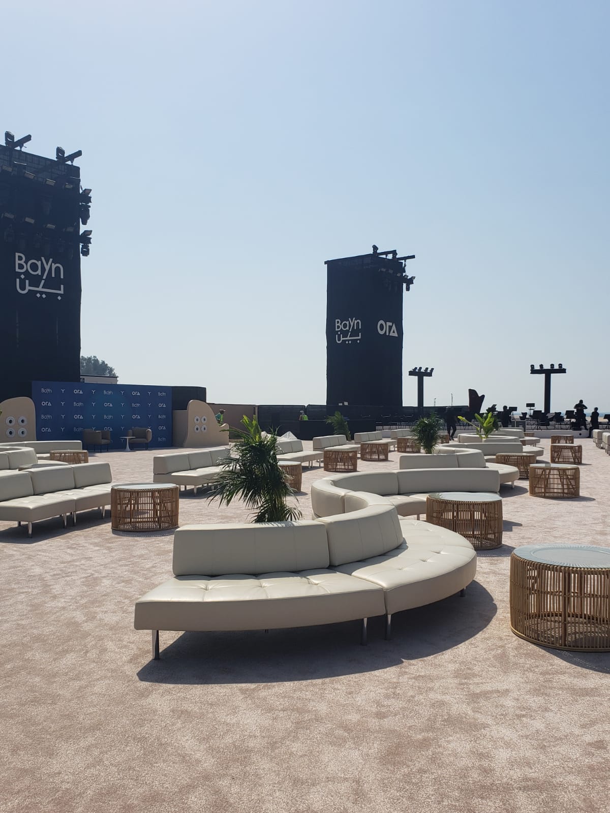 Endless 14 Seater Serpentine Sofa (Low Back) Desert River Rentals